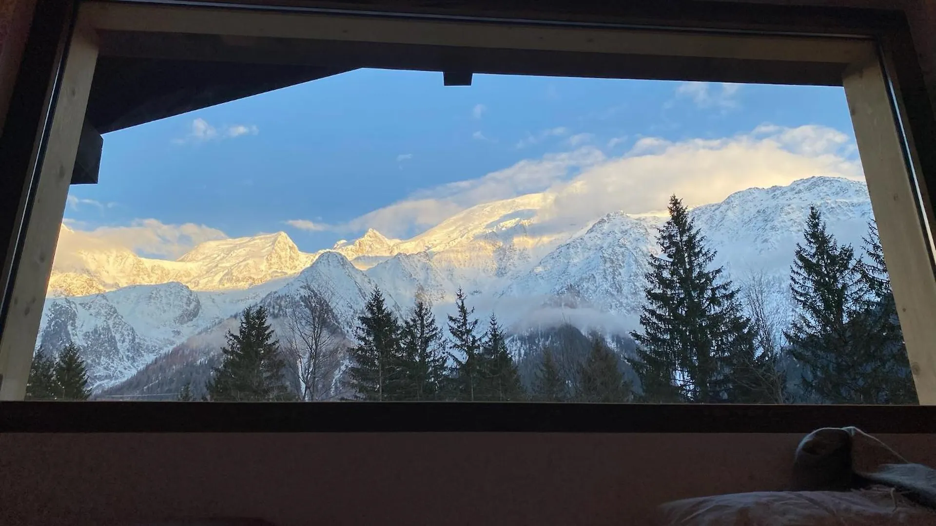Chalet Des Eaux Rousses -Renove -Prive - Vues 360 Mont Blanc Les Houches