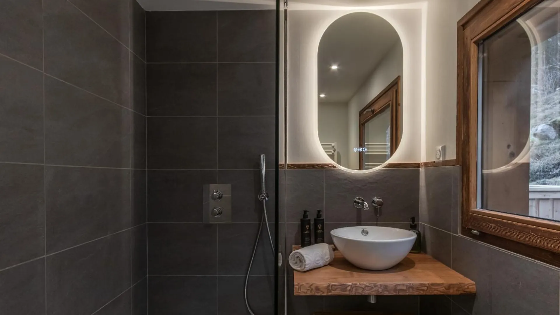 Chalet Des Eaux Rousses -Renove -Prive - Vues 360 Mont Blanc Les Houches