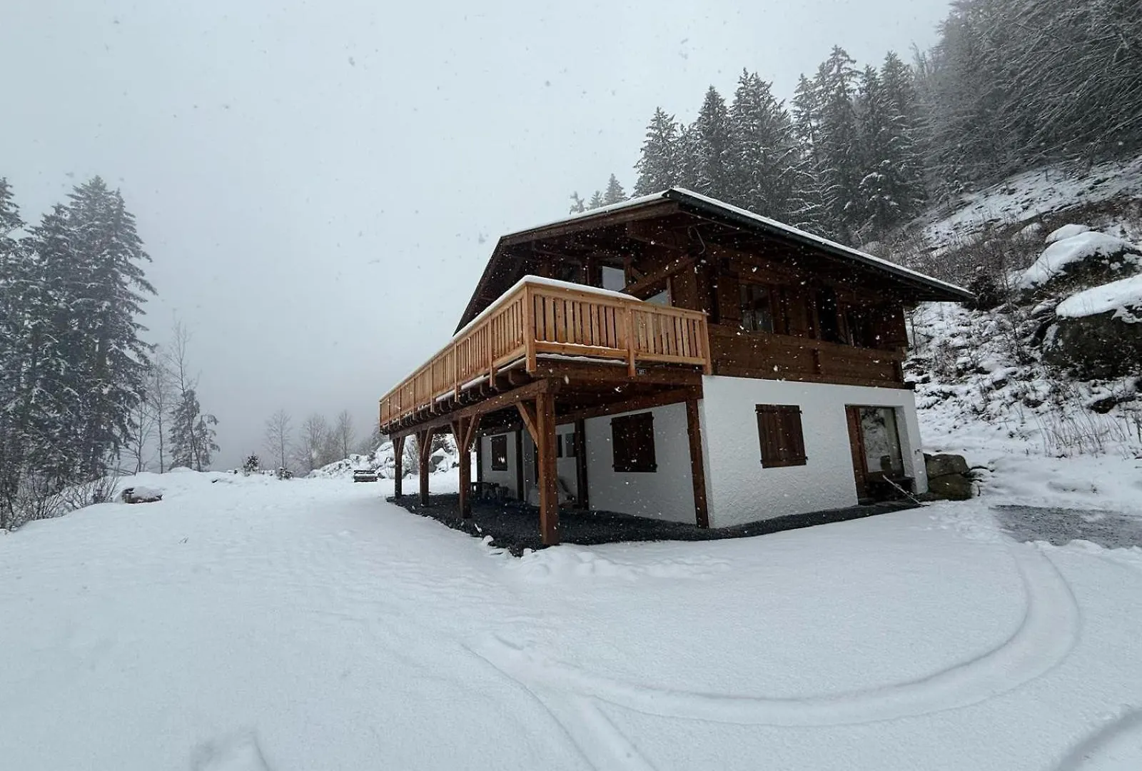 Chalet Des Eaux Rousses -Renove -Prive - Vues 360 Mont Blanc Les Houches 0*,  France